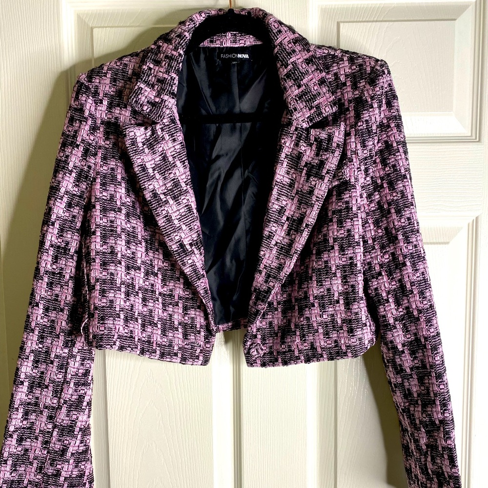 Fashion Nova “Get a Clue” cropped Blazer Jacket